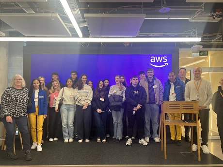 Gruppenbild bei AWS mit Timo und Gavin